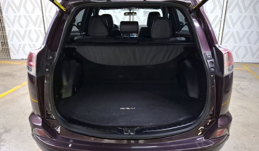 Toyota Rav4 2.5 L4 SE 4WD AT Suv 2018