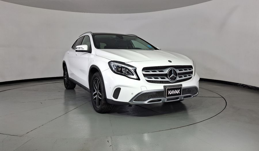 Mercedes Benz Clase Gla 1.6 GLA 200 SPORT DCT Suv 2019