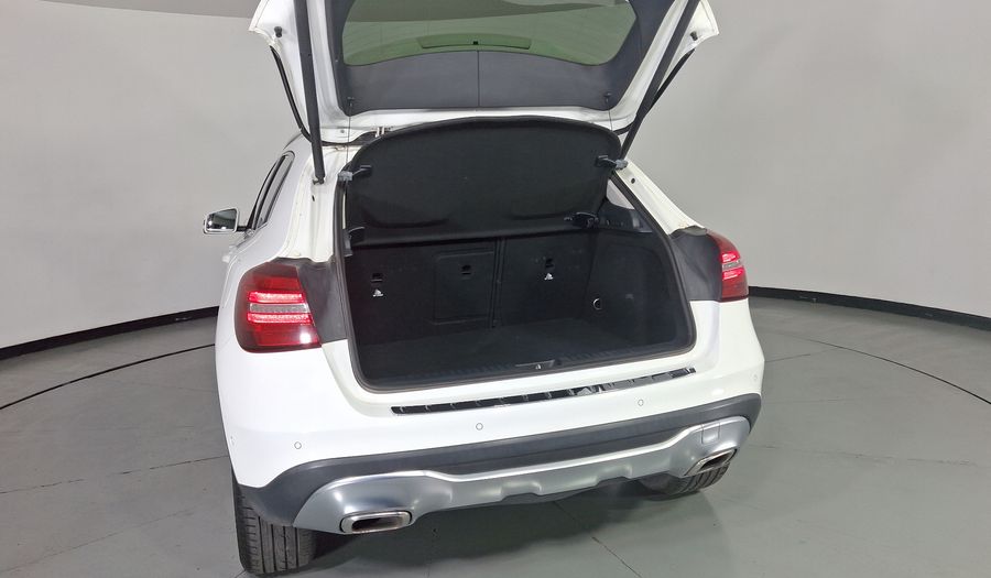 Mercedes Benz Clase Gla 1.6 GLA 200 SPORT DCT Suv 2019