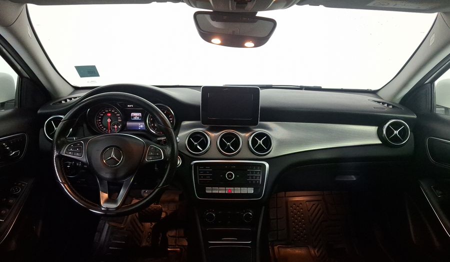 Mercedes Benz Clase Gla 1.6 GLA 200 SPORT DCT Suv 2019
