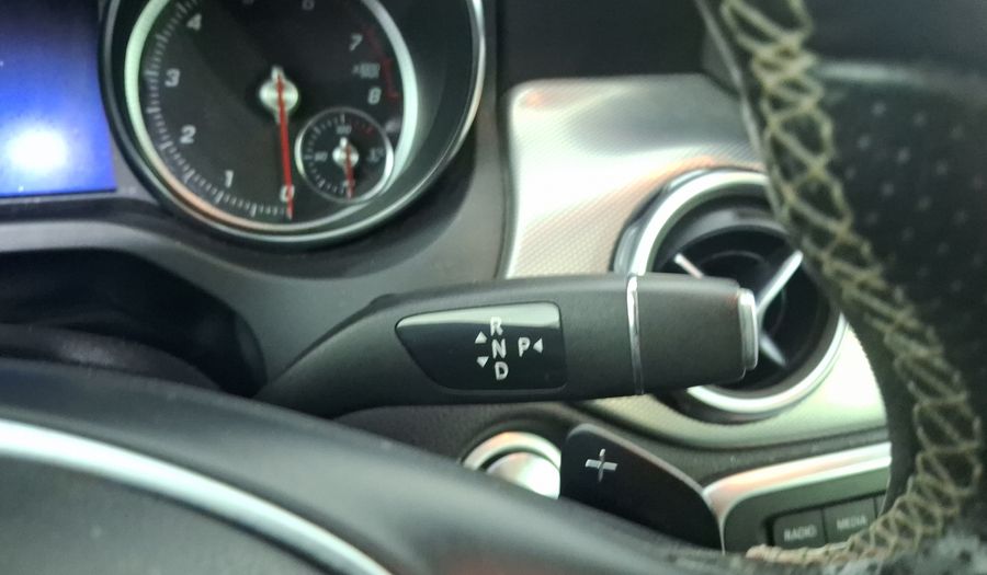 Mercedes Benz Clase Gla 1.6 GLA 200 SPORT DCT Suv 2019