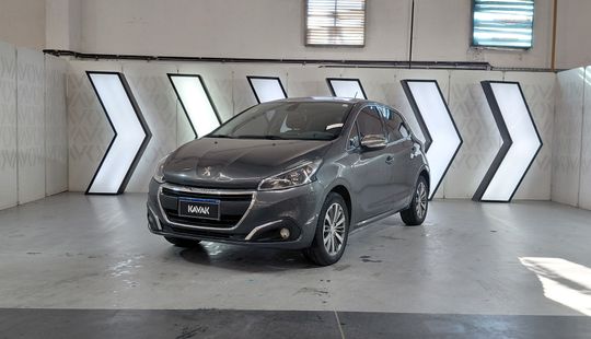 Peugeot • 208