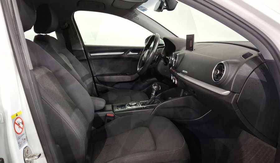 Audi A3 2.0 TFSI DYNAMIC Sedan 2017