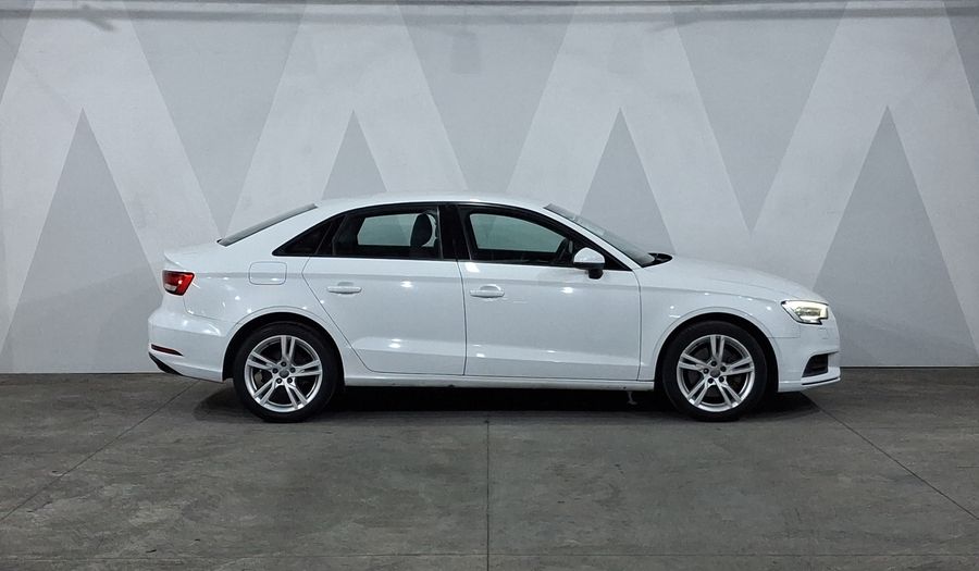 Audi A3 2.0 TFSI DYNAMIC Sedan 2017