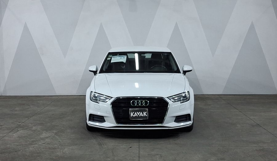 Audi A3 2.0 TFSI DYNAMIC Sedan 2017
