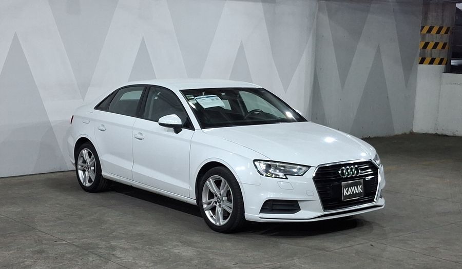 Audi A3 2.0 TFSI DYNAMIC Sedan 2017