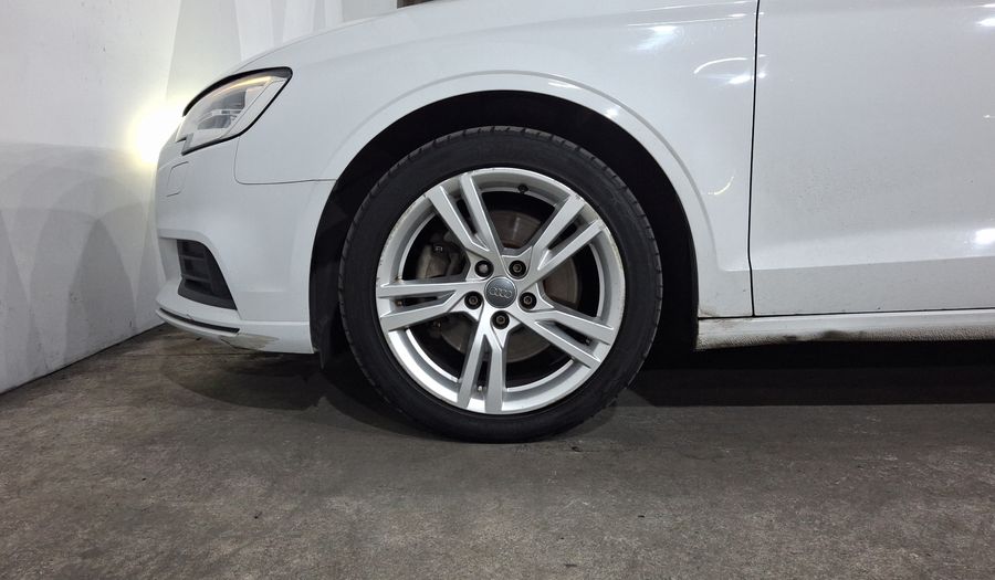 Audi A3 2.0 TFSI DYNAMIC Sedan 2017
