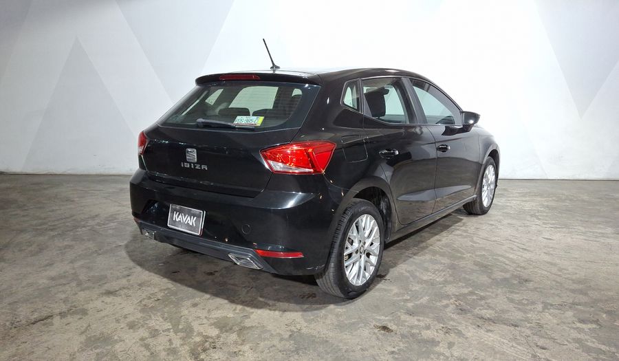 Seat Ibiza 1.6 STYLE Hatchback 2021
