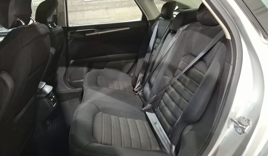 Ford Fusion 2.5 SE I4 NAV MR AT Sedan 2013