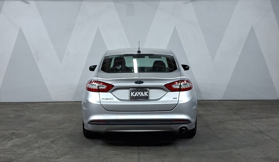 Ford Fusion 2.5 SE I4 NAV MR AT Sedan 2013