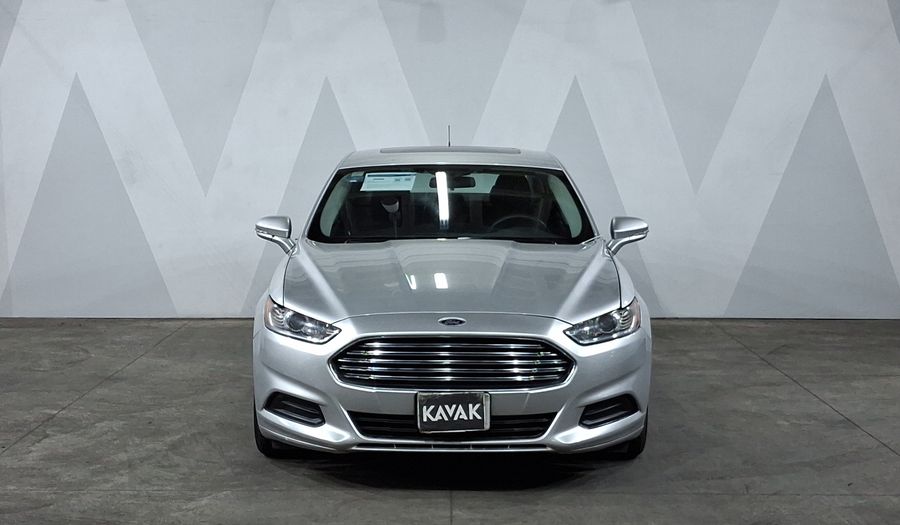 Ford Fusion 2.5 SE I4 NAV MR AT Sedan 2013