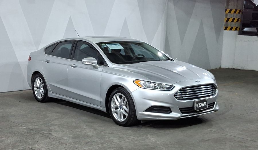 Ford Fusion 2.5 SE I4 NAV MR AT Sedan 2013