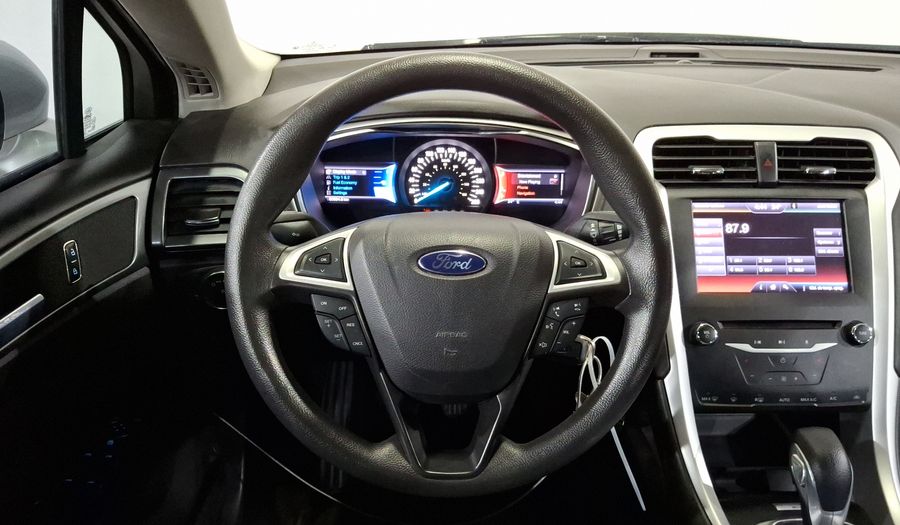 Ford Fusion 2.5 SE I4 NAV MR AT Sedan 2013