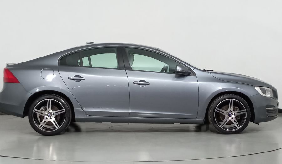 Volvo S60 2.0 SPORT T4 Sedan 2016