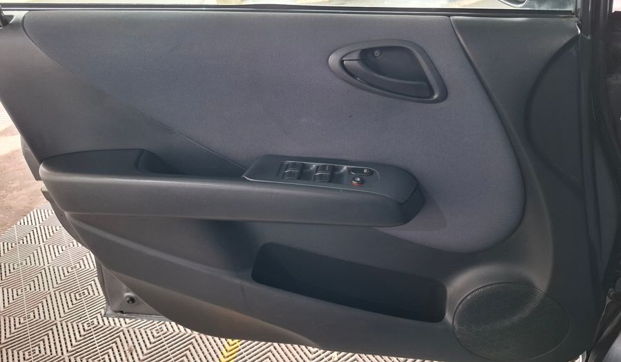 Honda Fit 1.4 LX CVT Hatchback 2008