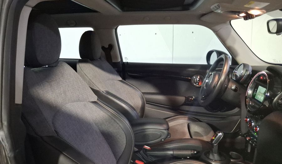 Mini Cooper 1.5 COOPER CHILI Hatchback 2019