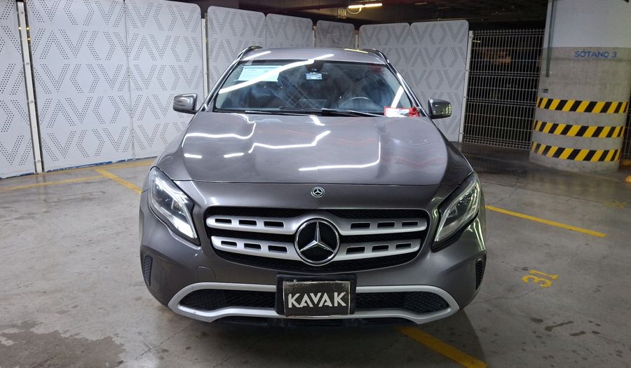 Mercedes Benz Clase Gla 1.6 GLA 200 DCT Suv 2019