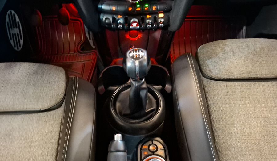 Mini Cooper 1.5 COOPER CHILI Hatchback 2021