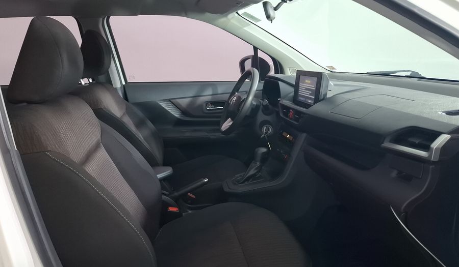 Toyota Avanza 1.5 XLE CVT Minivan 2022
