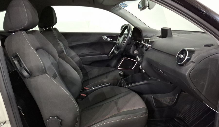 Audi A1 1.4 TFSI EGO MT Hatchback 2015