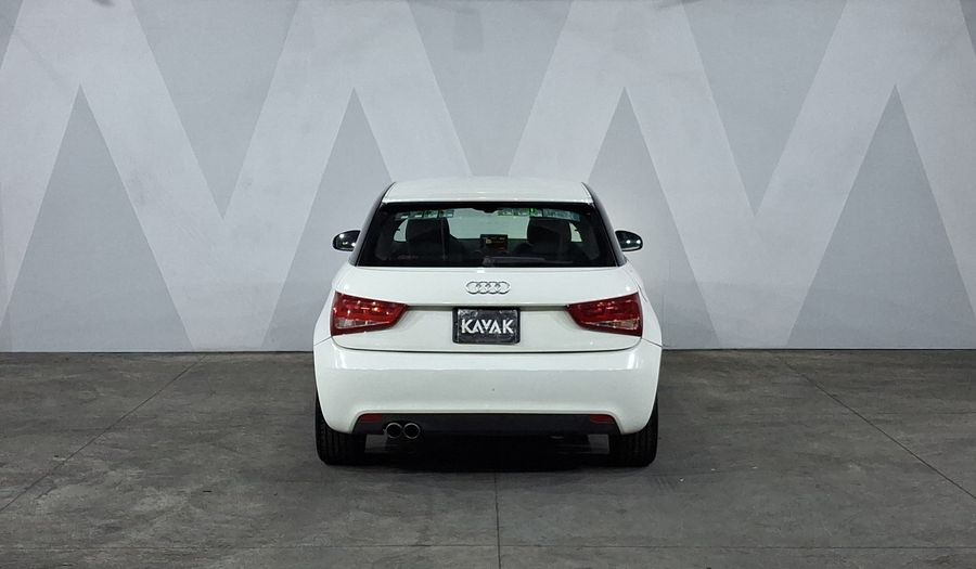 Audi A1 1.4 TFSI EGO MT Hatchback 2015
