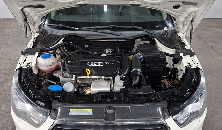 Audi A1 1.4 TFSI EGO MT Hatchback 2015