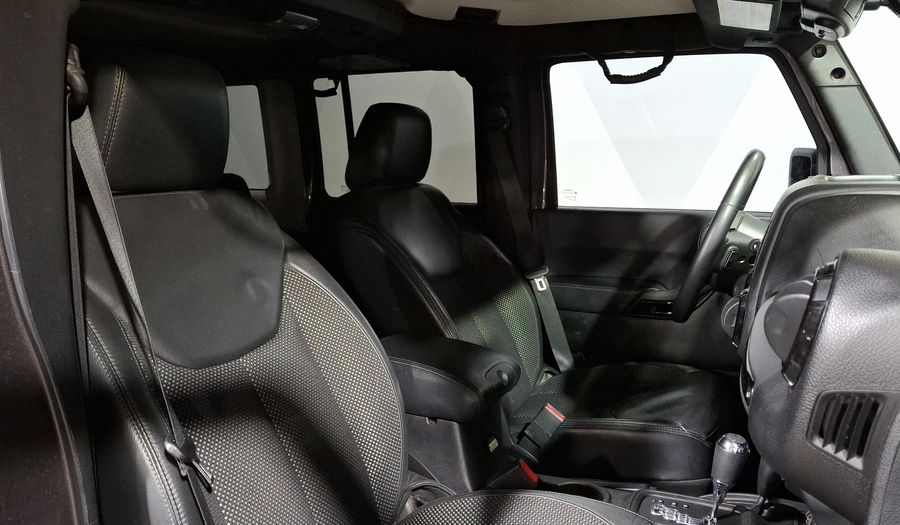 Jeep Wrangler 3.6 UNLIMITED SAHARA BACKCOUNTRY 4X4 ATX Suv 2016