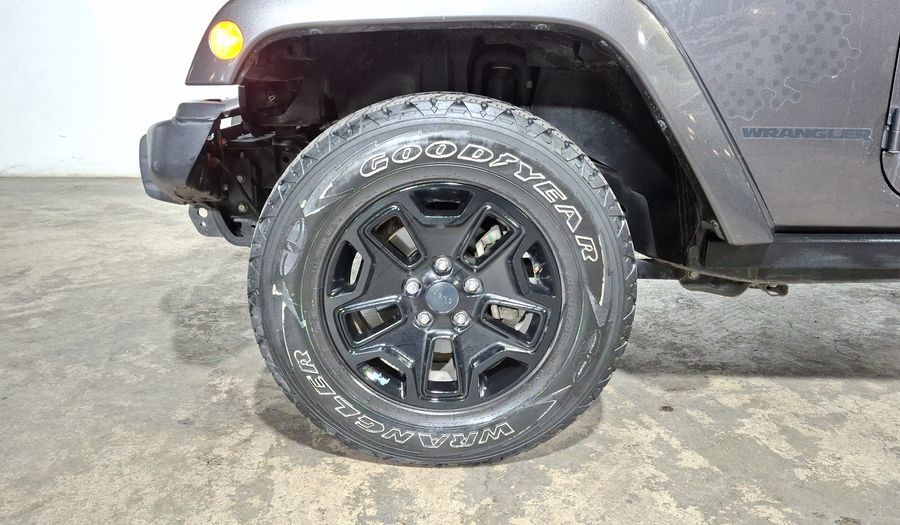 Jeep Wrangler 3.6 UNLIMITED SAHARA BACKCOUNTRY 4X4 ATX Suv 2016