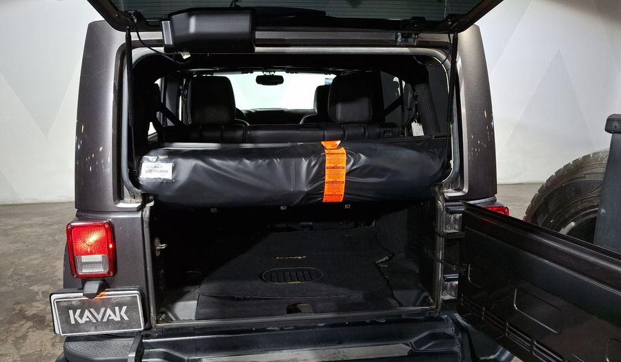 Jeep Wrangler 3.6 UNLIMITED SAHARA BACKCOUNTRY 4X4 ATX Suv 2016