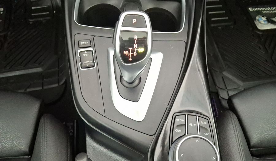 Bmw Serie 2 2.0 220I AUTO Coupe 2021