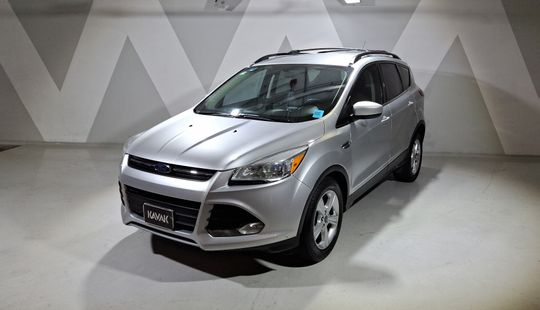 Ford • Escape
