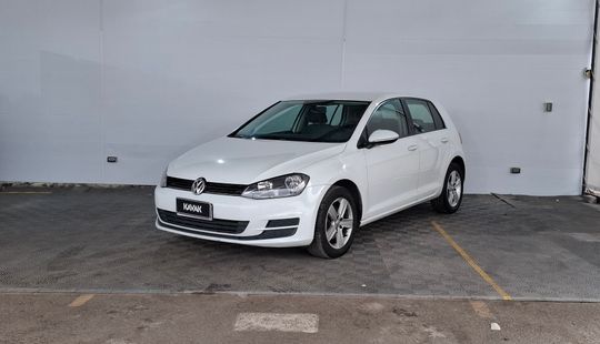 Volkswagen • Golf
