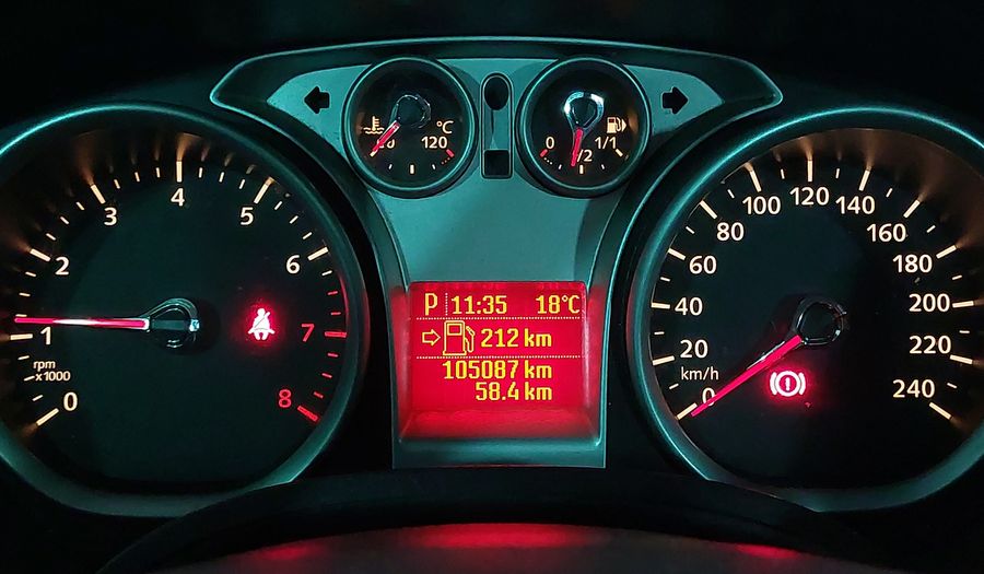 Ford Focus 2.0 16V FLEX SEDAN GLX AUTO Sedan 2013