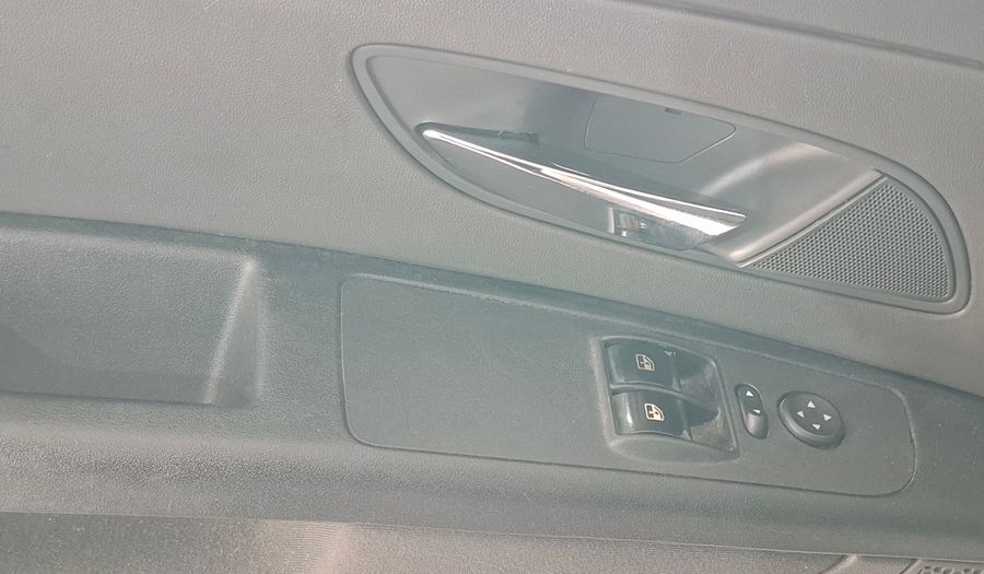 Fiat Palio 1.6 16V ESSENCE Hatchback 2012