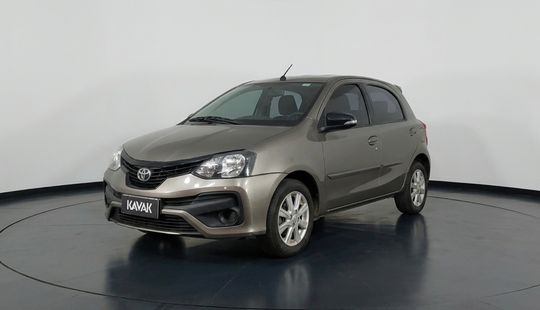 Toyota • Etios