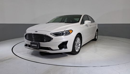 Ford • Fusion