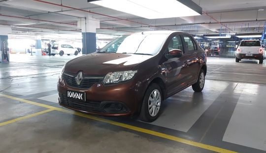 Renault • Logan