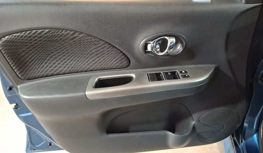 Nissan March 1.6 MARCH SR NAVI MT Hatchback 2015