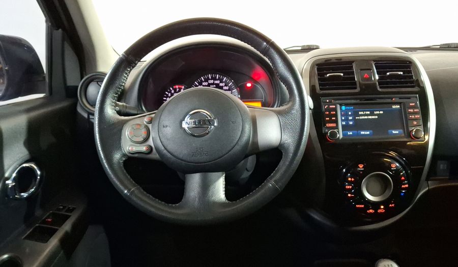 Nissan March 1.6 MARCH SR NAVI MT Hatchback 2015