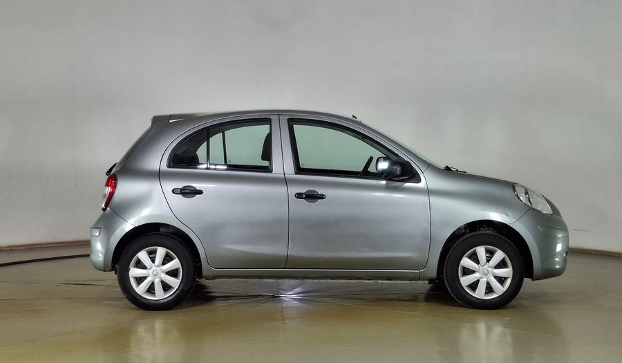 Nissan March 1.6 ACTIVE Hatchback 2015