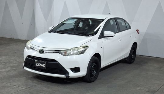 Toyota • Yaris
