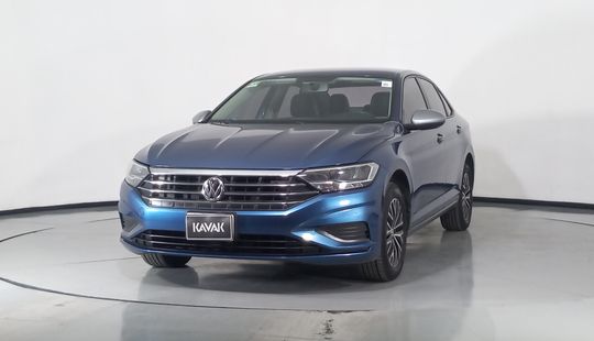 Volkswagen • Jetta