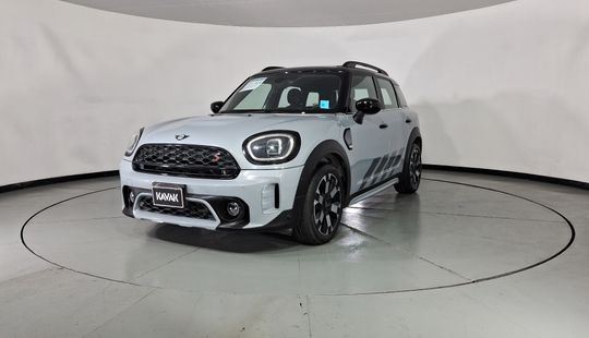 Mini • Countryman