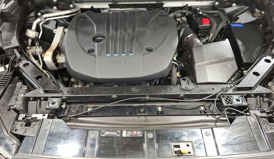 Volvo Xc60 2.0 B5 MHEV MOMENTUM AUTO AWD Suv 2022