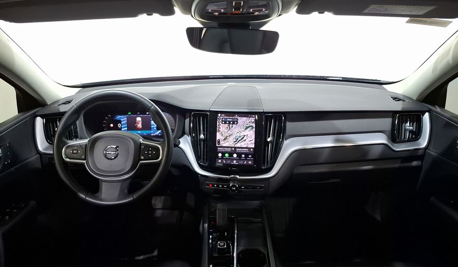 Volvo Xc60 2.0 B5 MHEV MOMENTUM AUTO AWD Suv 2022