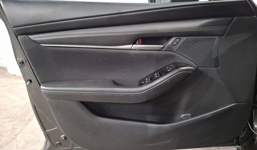 Mazda 3 2.5 I Sedan 2024