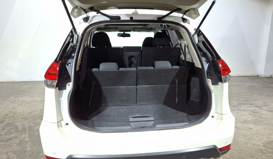 Nissan X-trail 2.5 ADVANCE 3 ROW CVT Suv 2022