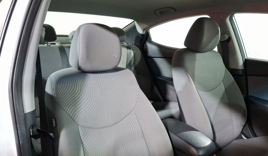 Hyundai Elantra 1.8 GLS AT Sedan 2016