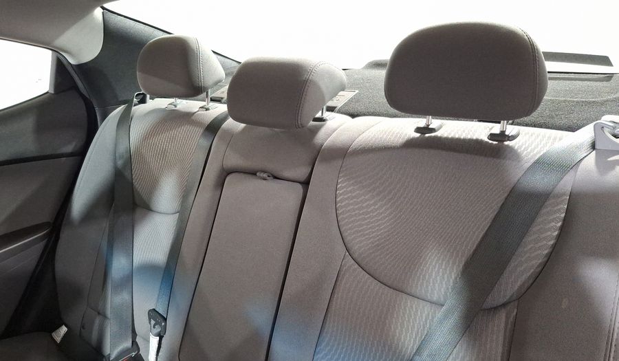 Hyundai Elantra 1.8 GLS AT Sedan 2016