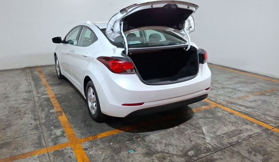 Hyundai Elantra 1.8 GLS AT Sedan 2016